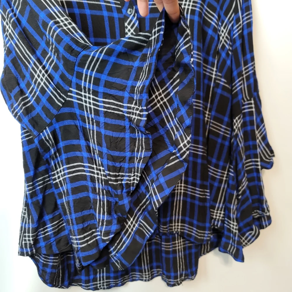Est. 1948 plaid high- low butterfly sleeve top - Picture 3 of 5